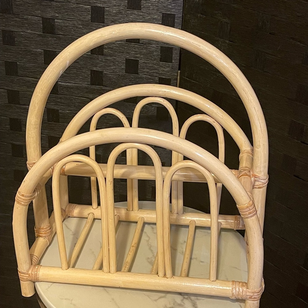 RATTAN BAMBOO CANE BOHO COASTAL NATURAL WOOD MAGAZINE RACK HOLDER VINTAGE MCM - Picture 7 of 15